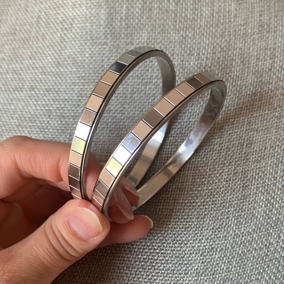 Two silver tone mirrored bangles - Picture 6 of 8